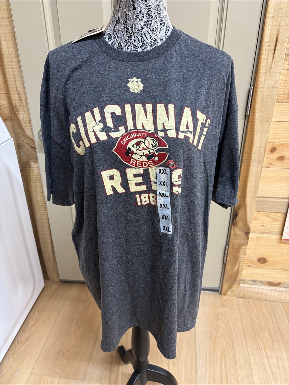 Cincinnati Reds Short Sleeve Graphic Tee - Dark Gray